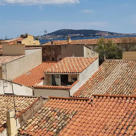 בית הארחה Maison Capucine Mèze