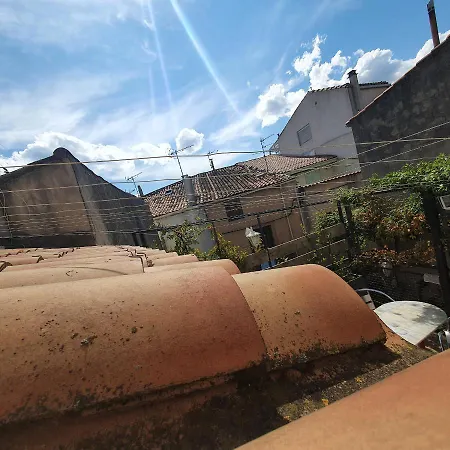 Maison Capucine בית הארחה 3*