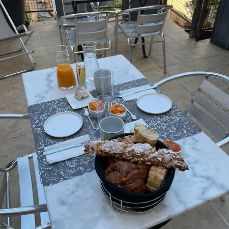 בית הארחה Maison Capucine